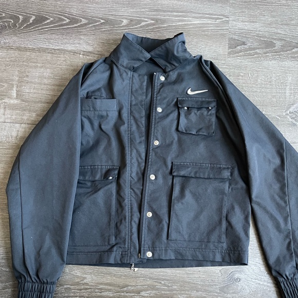 Women’s Nike jacket - Picture 3 of 3
